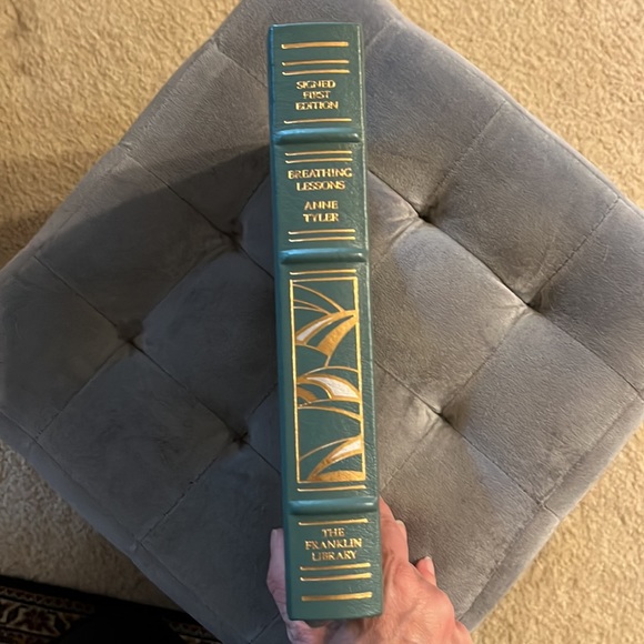 Signed First Edition. Breathing Lessons Hardcover Book by Anne Tyler - Picture 2 of 6